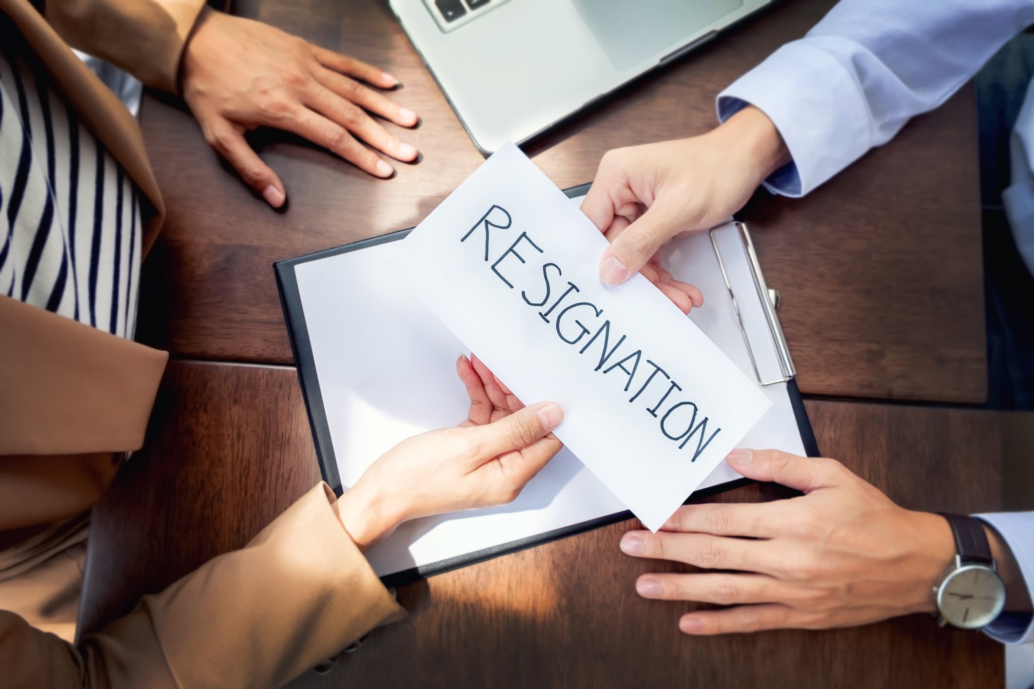 How to write a professional resignation letter?